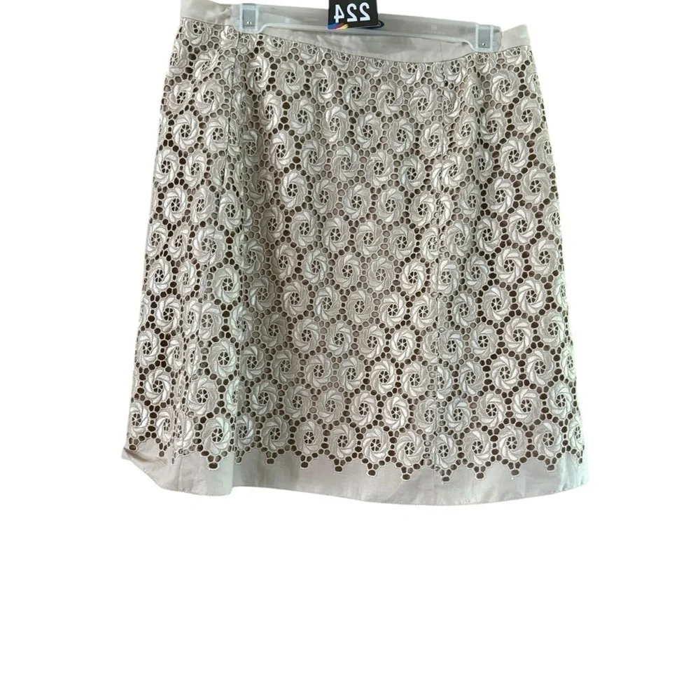 Elie Tahari chic cream